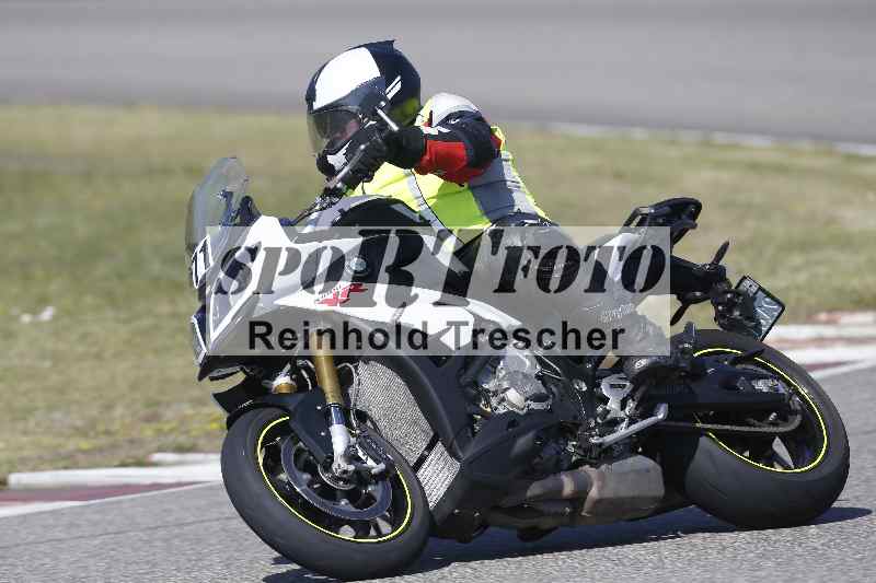 /01 02.04.2026 MAZ ADR/Gruppe rot/71